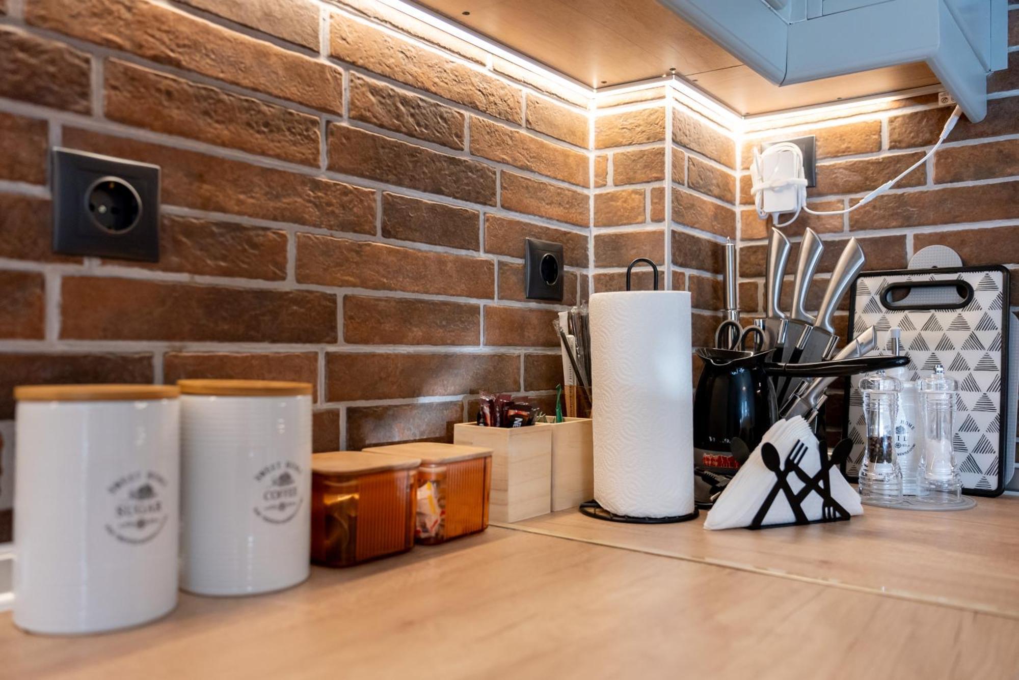 Living Life Apartment コモティニ エクステリア 写真