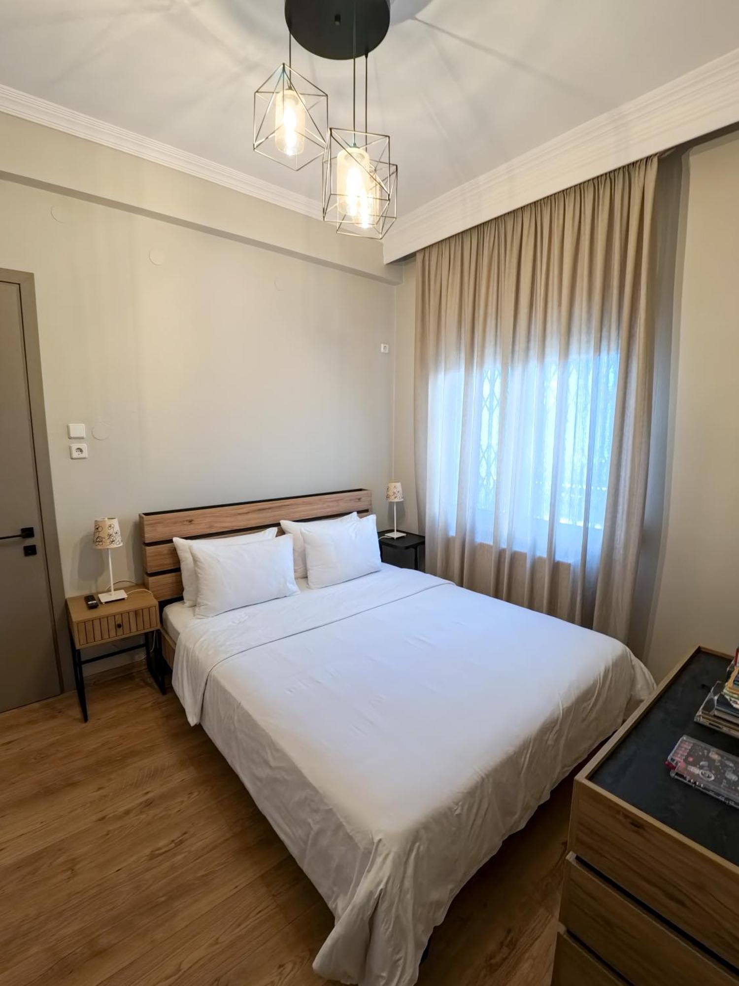 Living Life Apartment コモティニ エクステリア 写真