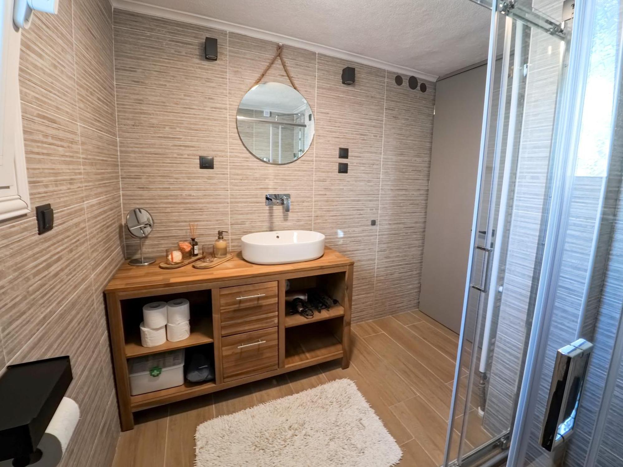 Living Life Apartment コモティニ エクステリア 写真